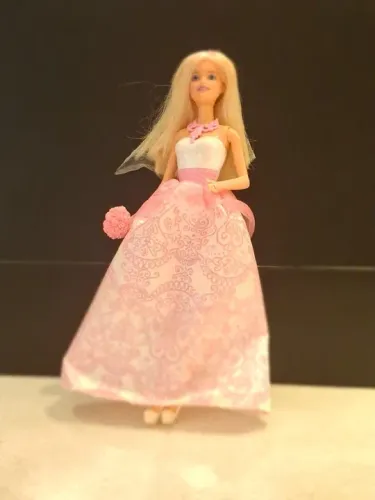 Barbie noiva