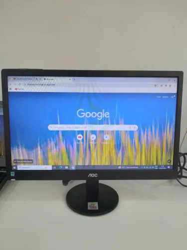 Monitor top de imagem,  com os cabos e garantia 