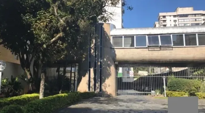 Venda de apartamento mobiliado em Porto Alegre, bairro Mont' Serrat