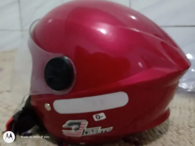 Vendo capacete  para moto 