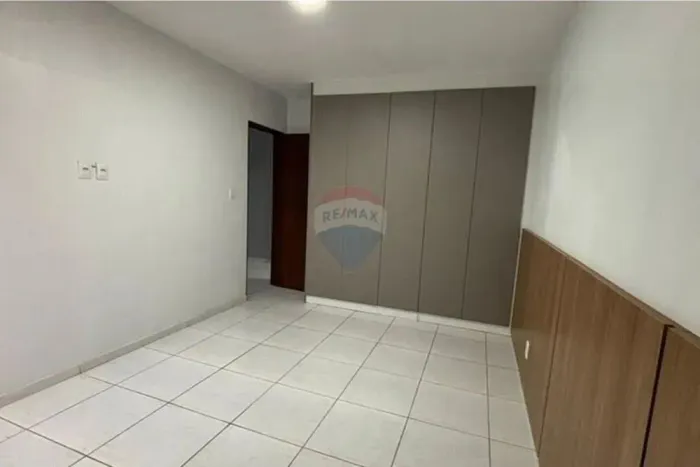 ALUGA -SE APARTAMENTO 4 QUARTOS GRUTA DE LOURDES