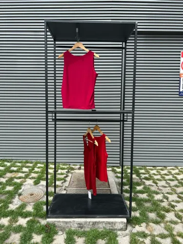 ARARA DE ROUPAS