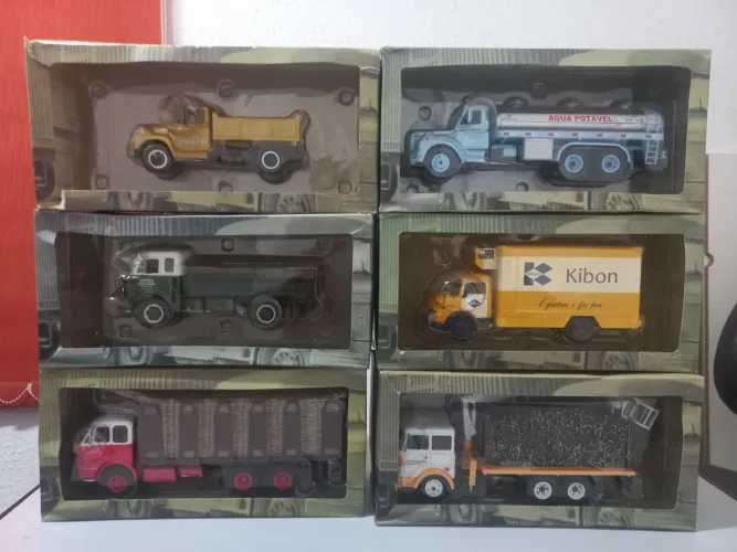 Miniaturas caminhões