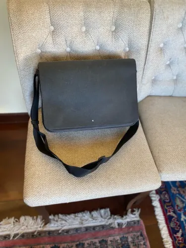 Promoção! Bolsa Montblanc transversal preta estilo carteiro
