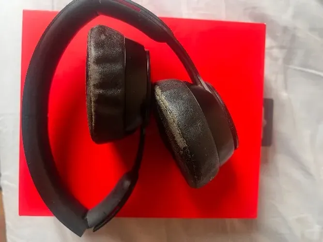 Beats Solo Pro 