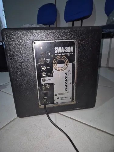 Subwoofer 12 polegadas semi novo ativo