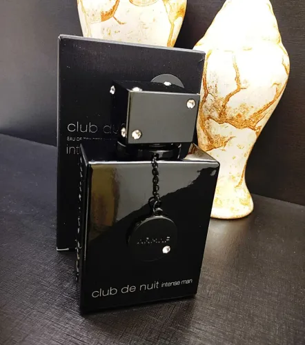 Perfume Arabe Club de Nuit Intense Man - Masculino