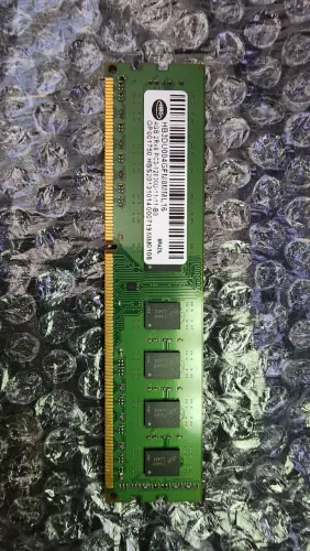 Memória RAM HBS 4GB DDR3 1600MHz - Ótimo Estado!