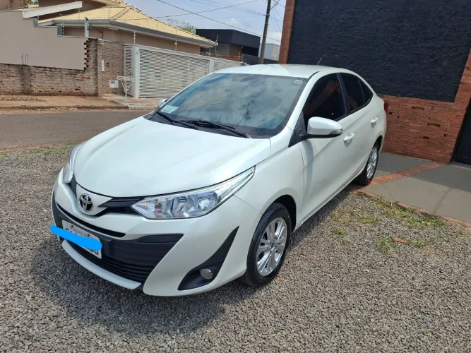 Vendo yaris 2019 - valor $66.500,00