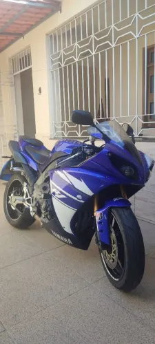 Yamaha R1 2012