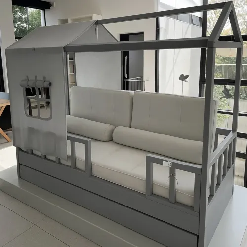 Cama Infantil Casinha com Cama Auxiliar Farm - Cinza. Marca: Ameise Design