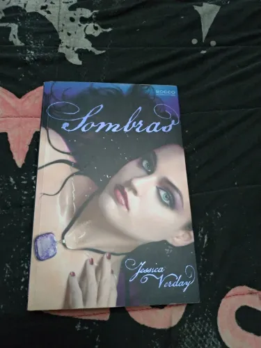 Livro Sombras - Jessica Verday