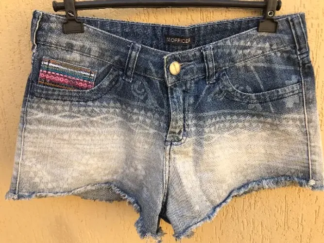 Short Jeans Com Bordado Colorido M.Officer