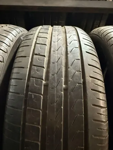 Pneu 215/50/17 P. P7 de 80% vida útil