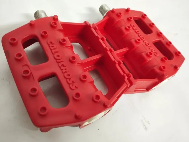 Par de Pedal Caloi Cross Vermelho Rosca Final Novo