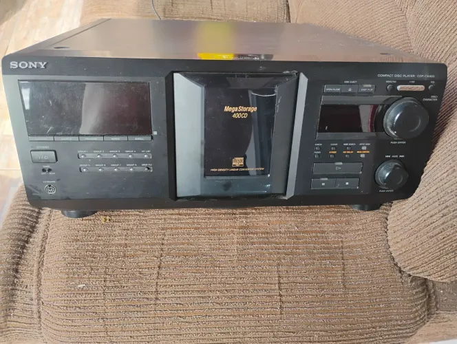 Toca cds Sony 400 discos ler descrição