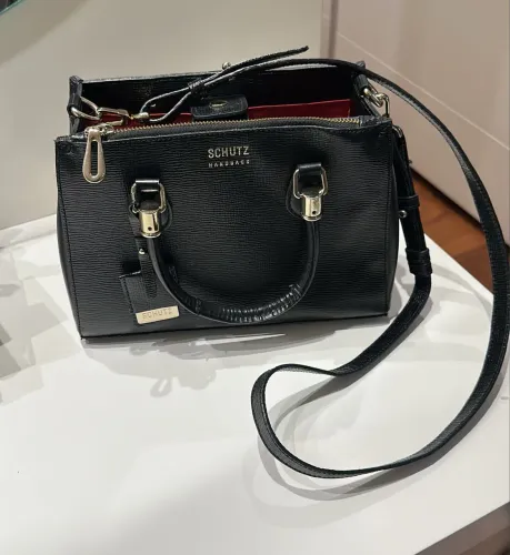 Bolsa Schutz Tote Pequena NEW Lorena Couro Preta