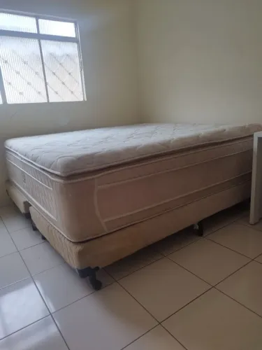 Vendo Cama Box king Size 