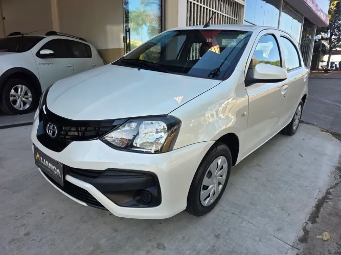 Toyota Etios X 1.3 Flex 16V 5P Aut. 2020