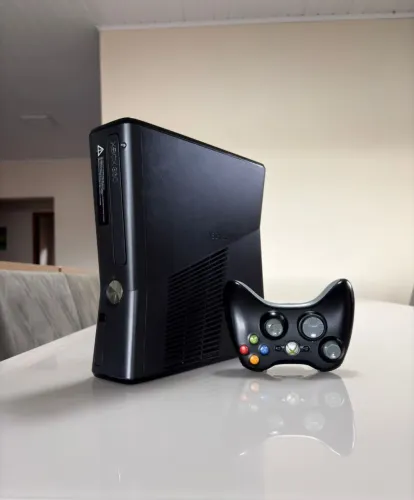 Xbox 360 Super Slim Desbloqueado