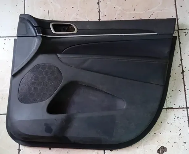 Forro De Porta Dianteira Direita Grand Cherokee 2014 2015