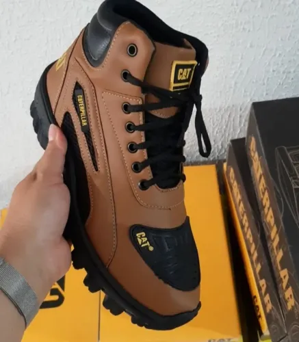 Bota cat 