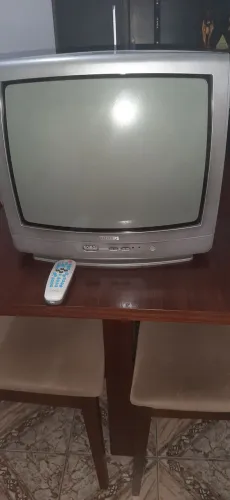 Tv de tubo 20 Philips. 
