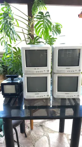 Televisão Toshiba 1030, de 10" CRT AV, perfeita para videogames vintage: 500,00 cada
