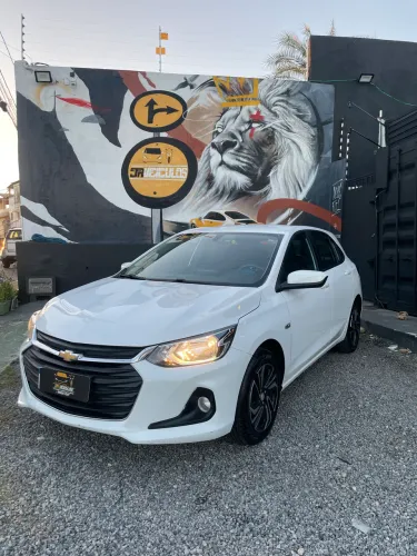 Chevrolet Onix Plus LT 1.0 12V TB Flex Aut. 4P 2020
