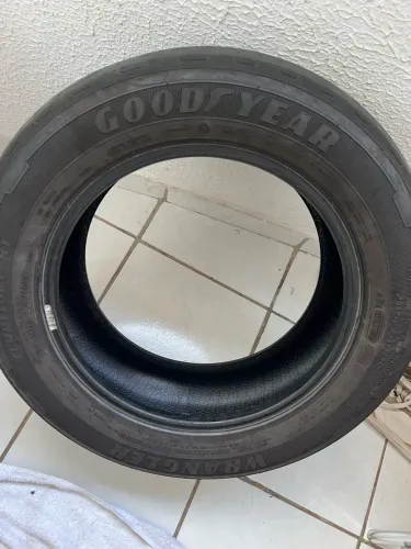 Pneu