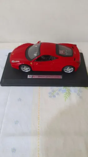 Carrinho miniatura Ferrari 458 Itália 