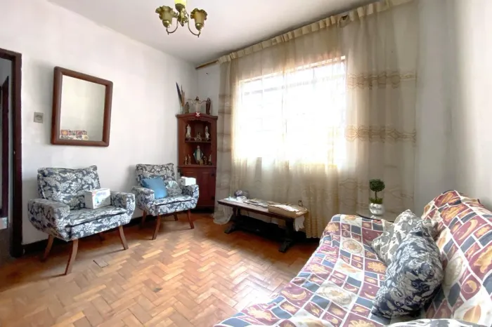 Casa à Venda - Colégio Batista, 4 Quartos, 400 m2