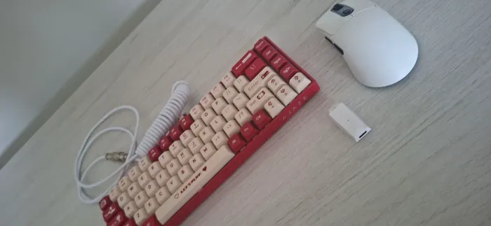 Mouse Rapoo vt3 pro + Teclado ajazz ak680