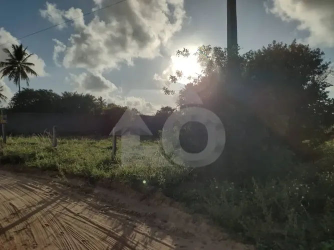 Lote de Esquina Para Venda com 600 m² no Parque dos Coqueiros
