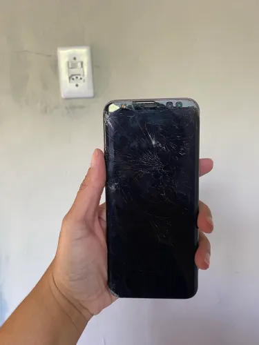 Smartphones com defeito 
