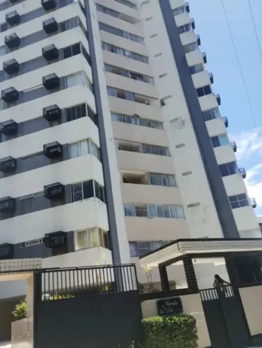 Vendo AP Cobertura no Edifício Morada do Vale no Farol