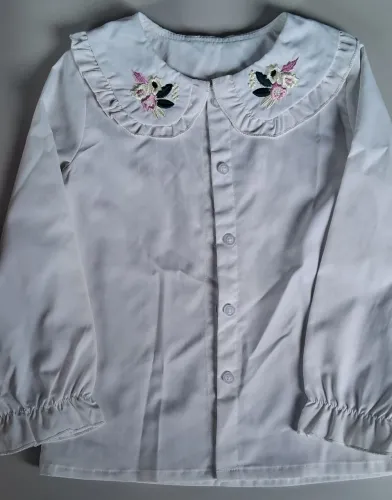 Blusa tamanho 6 anos bordada