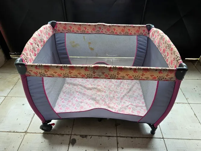 Berço portátil infantil
