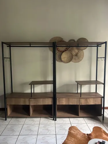 Guarda roupa tipo Arara Closet