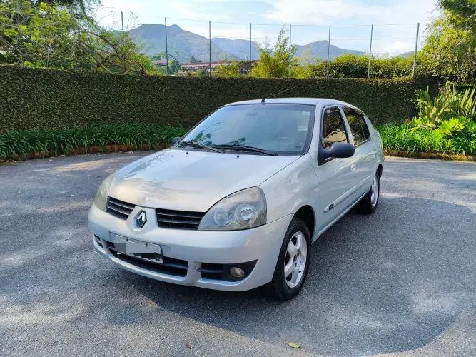Renault Clio Sed. Privilège Hi-flex 1.6 16V 4P 2008
