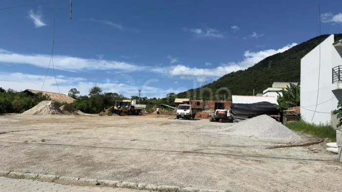 Terreno com 2.859m² no Ribeirão da Ilha, Florianópolis