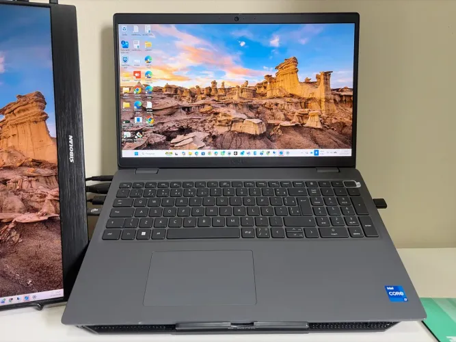 Notebook Dell i7 de 13th 24GB de RAM