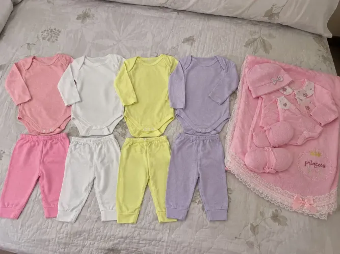 Roupas de bebê menina