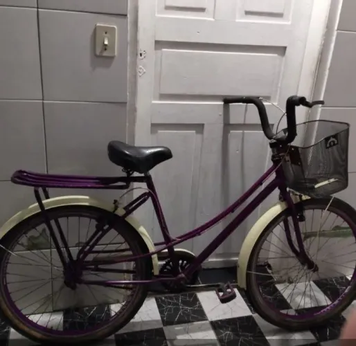 Bicicleta semi nova