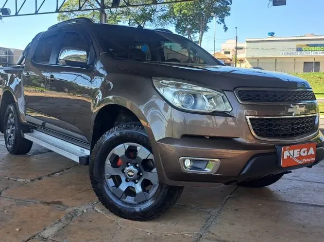 Chevrolet S10 Pick-up LTZ 2.8 TDI 4X2 CD Dies. MEC 2013