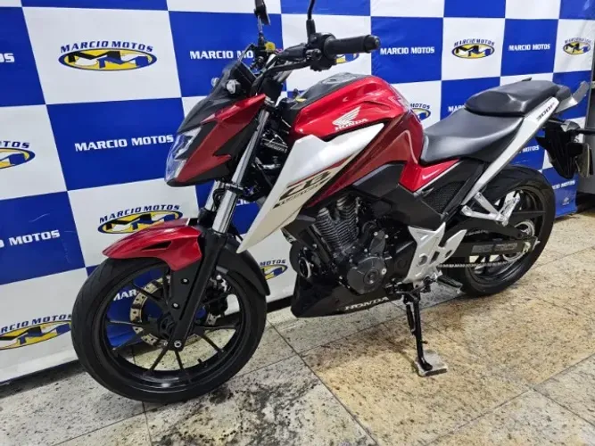 HONDA CB 300 F TWISTER 25/26