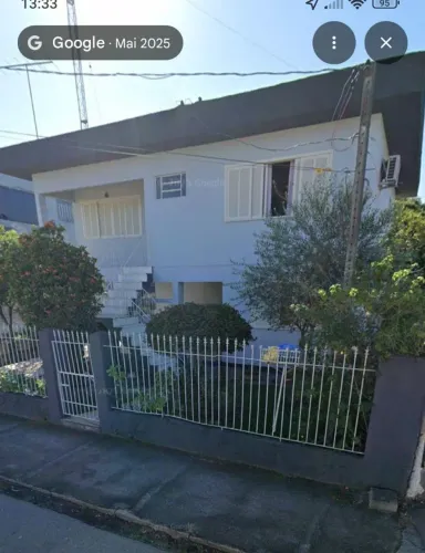 Casa no Centro de Morro da Fumaça!