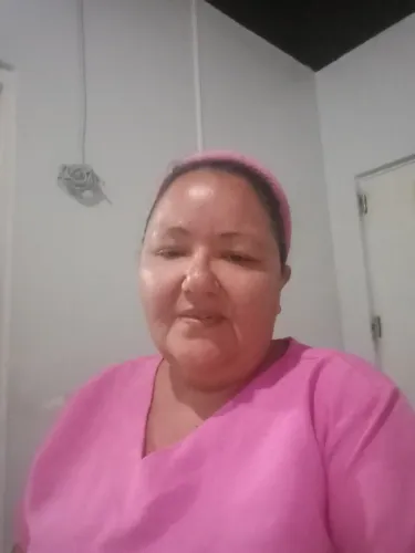 Cuidadora e acompanhante hospitalar