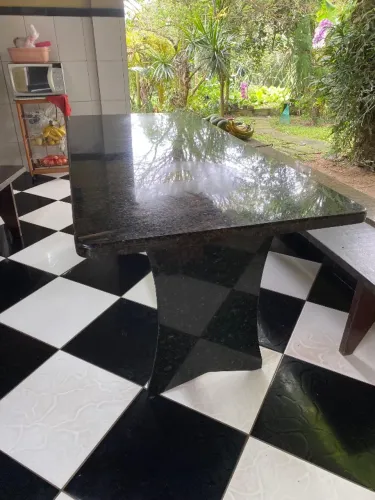 Mesa de jantar (10 a 12 pessoas) granito Ubatuba