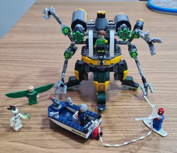 Lego: Homem-aranha armadilha de tentáculos